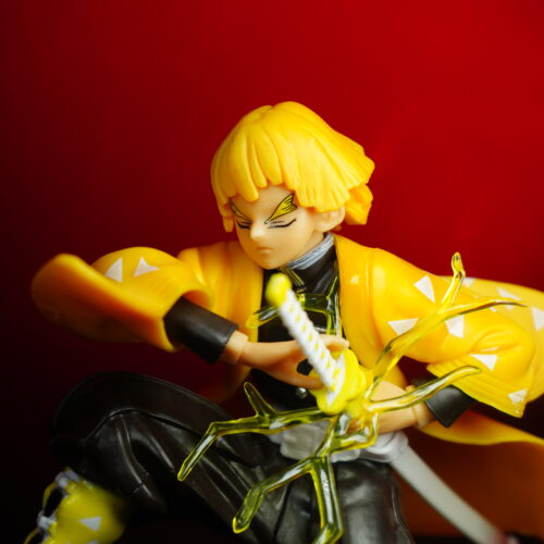 Zenitsu Agatsuma Action Figure 13cm
